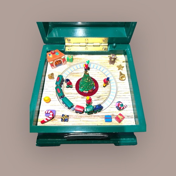 Mr. Christmas Miniature Music Box - Picture 3 of 7